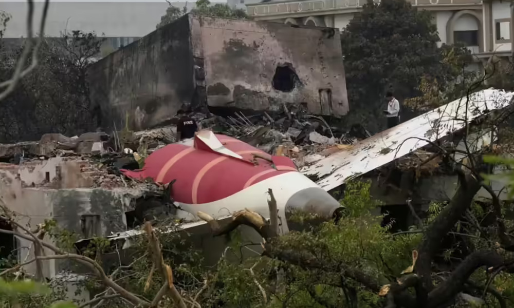 حادثے کا شکار ایئر انڈیا کے  کپتان کا ذہنی دباؤ اور ڈپریشن میں مبتلا ہونے کا انکشاف