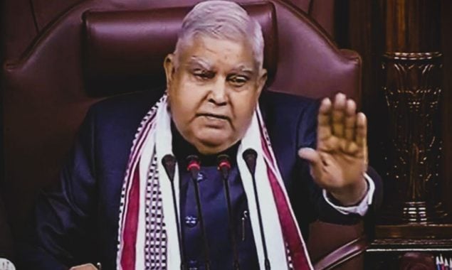 کسان کا بیٹا سیاسی رسہ کشی کی بھینٹ، بھارتی نائب صدر استعفیٰ دینے پر مجبور