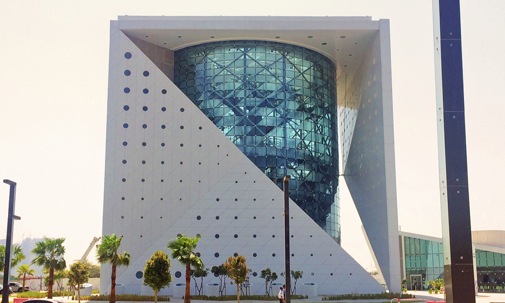 یہ کوئی فلمی سیٹ نہیں بلکہ حقیقی بایو ڈوم ہے