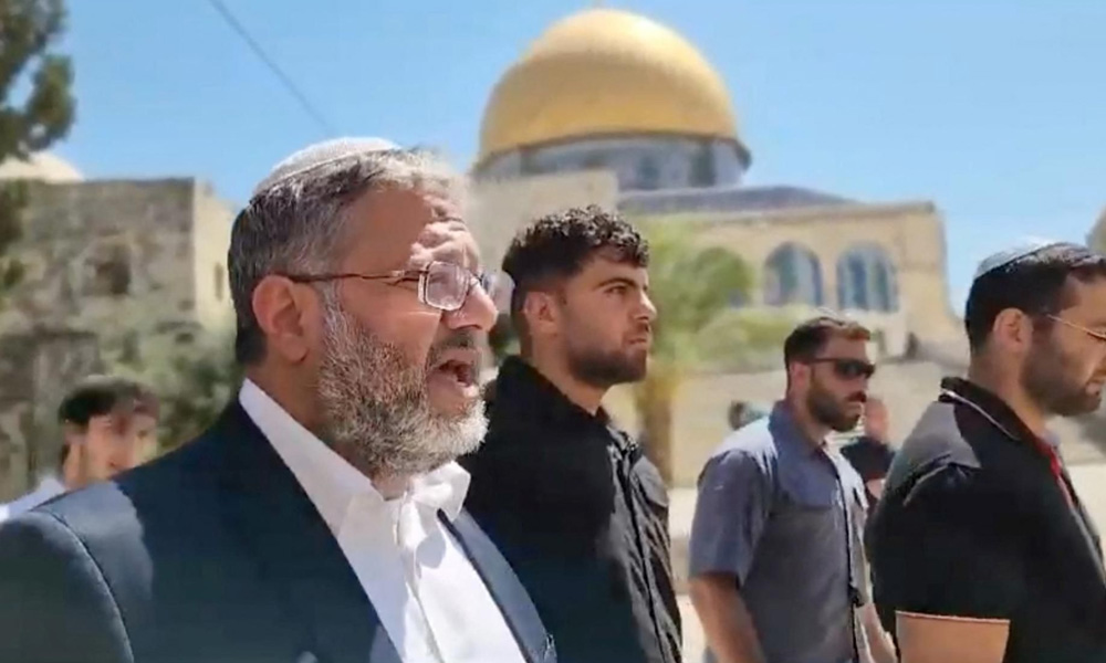 سرخ لکیر پار؛ اسرائیلی وزیر کی مسجد اقصیٰ میں عبادت کی ویڈیو وائرل