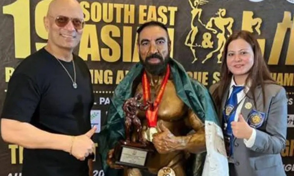 خیبرپختونخوا کے باڈی بلڈر اعجاز احمد کا ایشین گیمز میں گولڈ میڈل