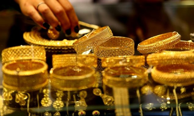 سونے کی قیمت کو پر لگ گئے، فی تولہ کہاں پہنچا؟