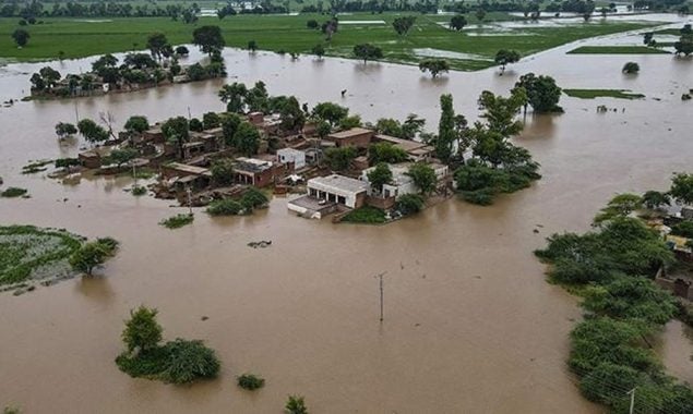 دریائے ستلج کے سیلابی ریلوں سے بہاولپور میں7 بند ٹوٹ گئے، ہزاروں ایکڑ فصلیں زیر آب