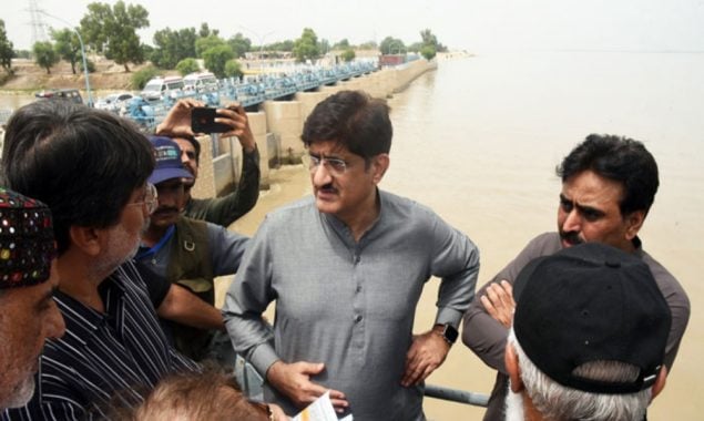 سپر فلڈ سے نمٹنے کے لیے سندھ حکومت تیار، وزیراعلیٰ مراد علی شاہ کا گڈو بیراج کا دورہ