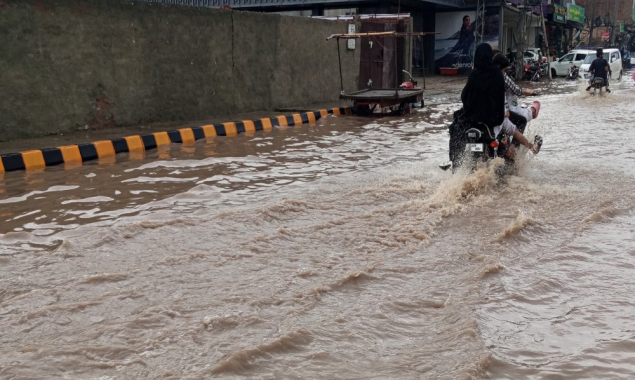 فیصل آباد میں 320 ملی میٹر بارش؛ واسا نے تمام سابقہ ریکارڈز توڑ دیے