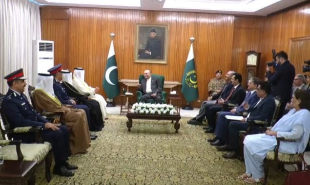 صدرزرداری سے بحرینی وزیر داخلہ کی ملاقات،باہمی تعلقات کے فروغ پر تبادلہ خیال