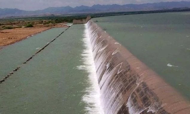 اربوں روپے لاگت سے بنائی جانے والی حب کینال بارشوں میں بہہ گئی