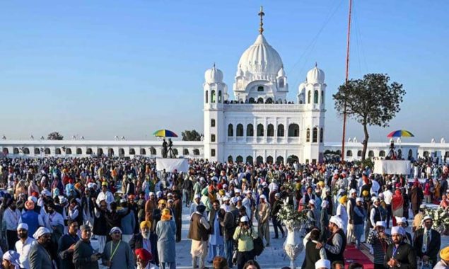 بابا گرونانک کی 486 ویں برسی، پہلے روز دنیا بھر سے 2 ہزار یاتری کرتارپور پہنچے