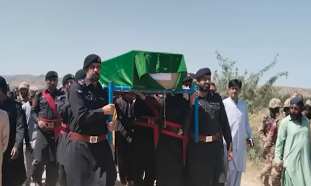 جنوبی وزیرستان میں شہادت پانیوالے سپوت فوجی اعزاز کیساتھ آبائی علاقوں میں سپرد خاک