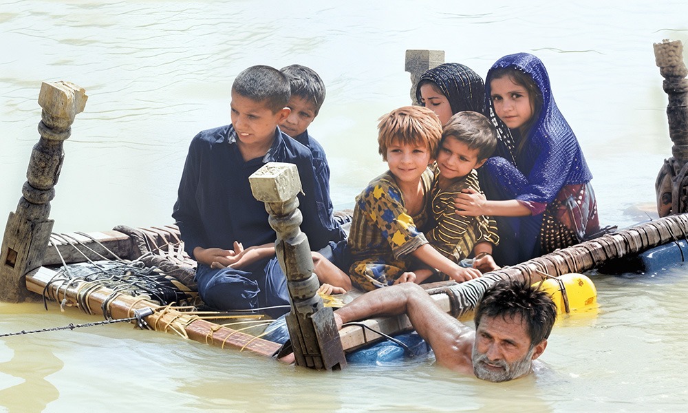 حکومت کا سیلاب متاثرین کیلئے 24 سے 48 گھنٹوں میں ریلیف پیکج لانے کا اعلان