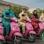 سندھ حکومت کا بڑا اقدام: خواتین کیلئے پنک اسکوٹیز پروگرام کا آغاز