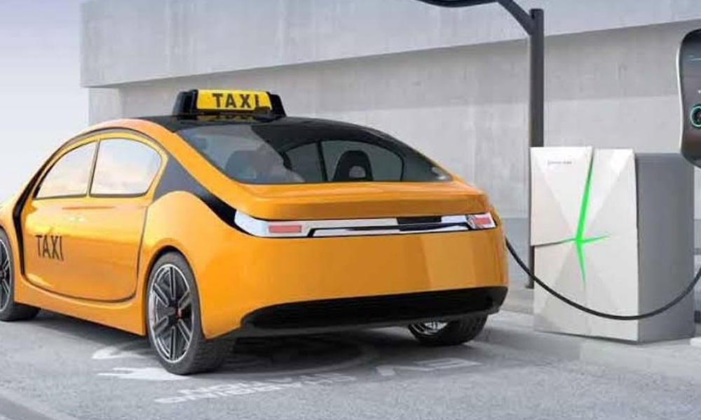 سندھ میں دسمبر 2025 تک ای وی (الیکٹرک) ٹیکسی سروس متعارف کروانے کا فیصلہ