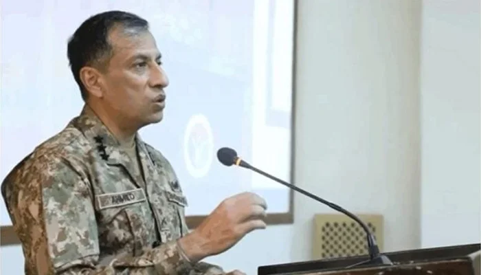 قوم کے تعاون سے افواج پاکستان ہر خطرے کا ڈٹ کر مقابلہ کرے گی، ڈی جی آئی ایس پی آر، طلبہ سے ملاقات