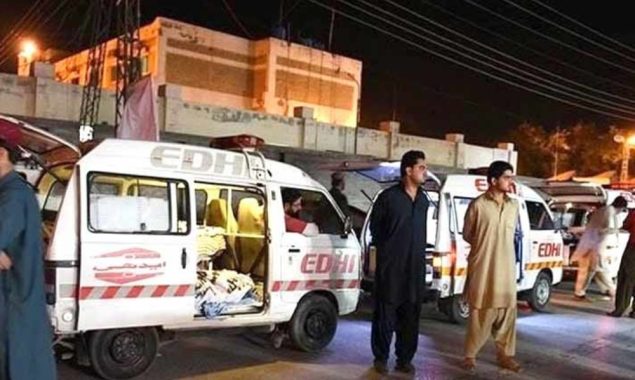 کراچی کی بے رحم ٹریفک ایک اور کم عمر زندگی کو نگل گئی، 10 سالہ بچہ زخمی