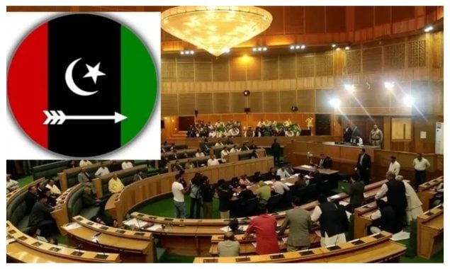 اسلام آباد: آزاد کشمیر میں حکومت سازی کے لیے سیاسی جوڑ توڑ تیز ہو گیا ہے۔
