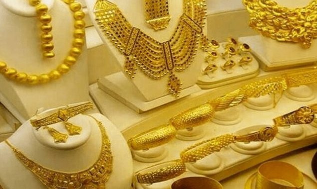 سونے کی قیمت تاریخ کی بلند ترین سطح سے نیچے آگئی