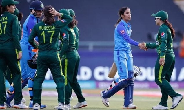 بھارت کی ہٹ دھرمی ویمنز ورلڈ کپ میں بھی برقرار، میچ سے پہلے ہاتھ نہیں ملایا