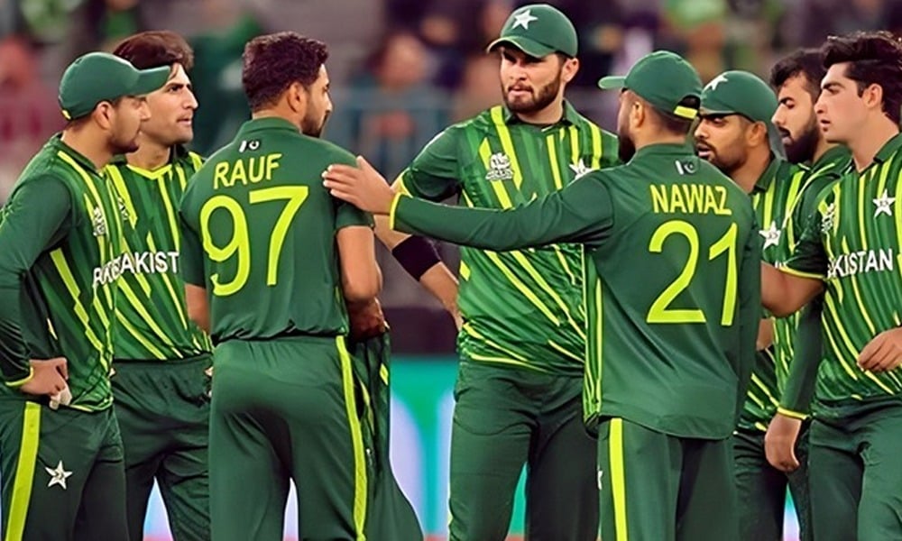 وائٹ بال سیریز کیلئے پاکستانی اسکواڈ کا اعلان؛ ٹی 20 میں بابر اور نسیم کی واپسی