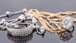 سونے اور چاندی کے بھاؤ آج کیا رہے، قیمت میں ہوئی مزید کتنی کمی؟