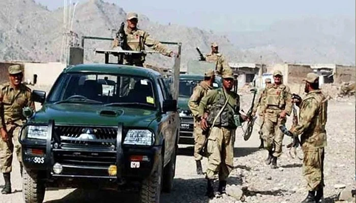 خیبر پختونخوا میں سیکورٹی فورسز کی کارروائیاں، 15 خارجی دہشت گرد ہلاک