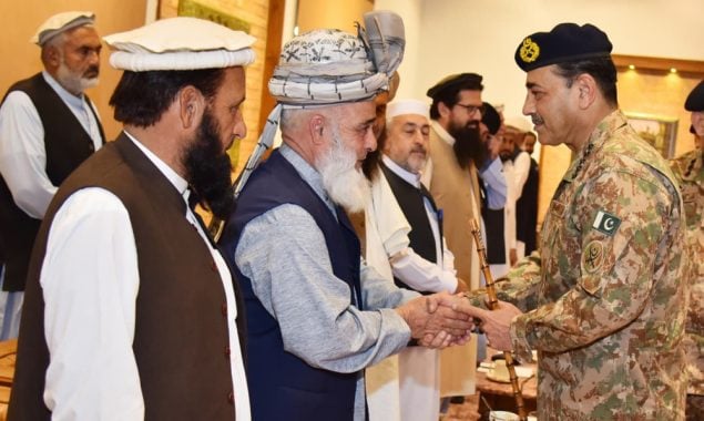 فیلڈ مارشل کا دورہ پشاور، افغانستان کو واضح پیغام دے دیا