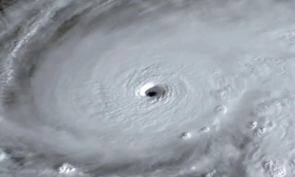 تاریخ کے بدترین سمندری طوفان ملیسا نے جمیکا میں خطرے کی گھنٹی بجا دی