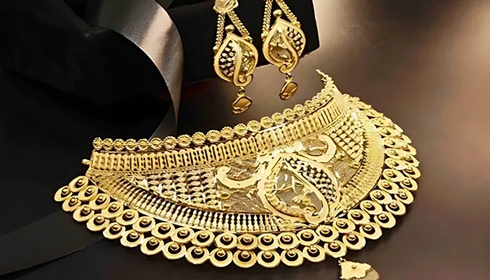 سونے کی قیمت میں مزید اضافہ؛ نئی قیمت کتنی ہوگئی؟