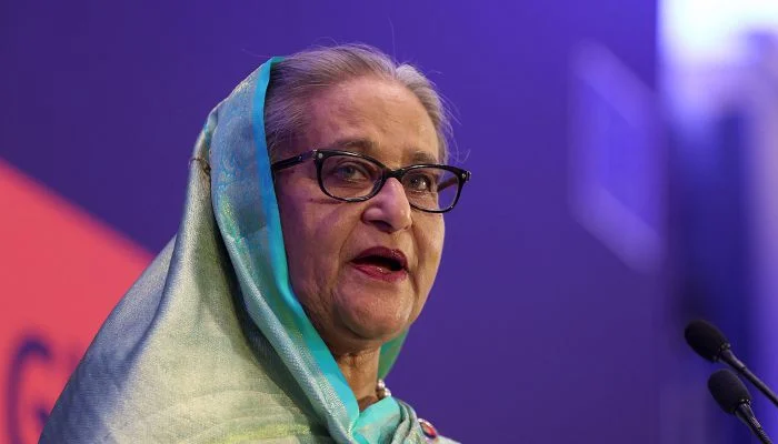 1981 میں جلاوطنی سے واپسی کے بعد وہ عوامی لیگ کی سربراہ منتخب ہوئیں