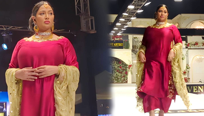 متھیرا کی ریمپ واک نے سوشل میڈیا پر نئی بحث چھیڑ دی