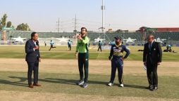 پہلا ون ڈے؛ پاکستان کی سری لنکا کے خلاف بیٹنگ جاری