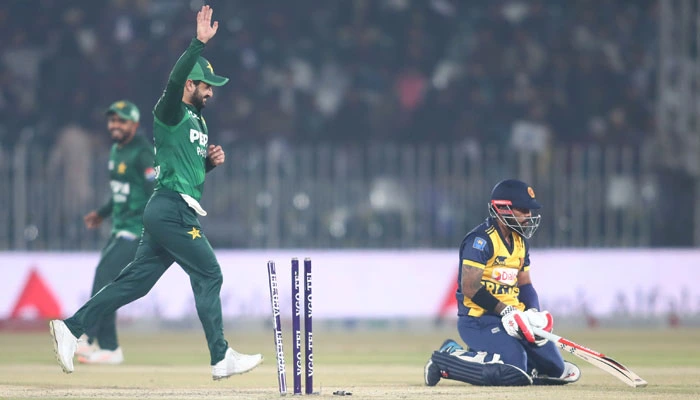 ٹرائی نیشن سیریز، پاکستان نے سری لنکا کو 7 وکٹ سے ہرادیا