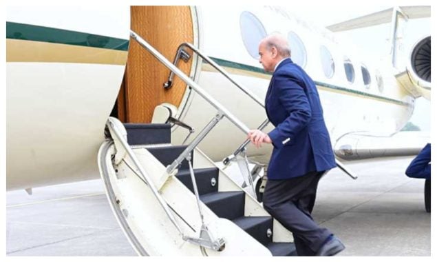 وزیراعظم آذربائیجان کے یوم فتح کی پانچویں سالگرہ کی تقریب میں شرکت کیلئے باکو روانہ