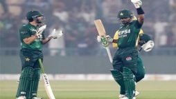 بابر کی فارم میں شاندار واپسی ، مداحوں نے خوب لطف اٹھایا، آؤٹ ہوتے ہی اسٹیڈیم خالی ہو گیا