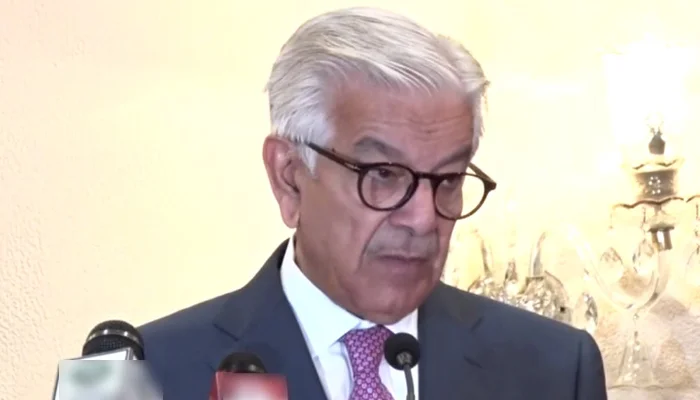 فیلڈ مارشل کو استثنیٰ دینے سے آرٹیکل 6 ختم نہیں ہوتا، خواجہ آصف