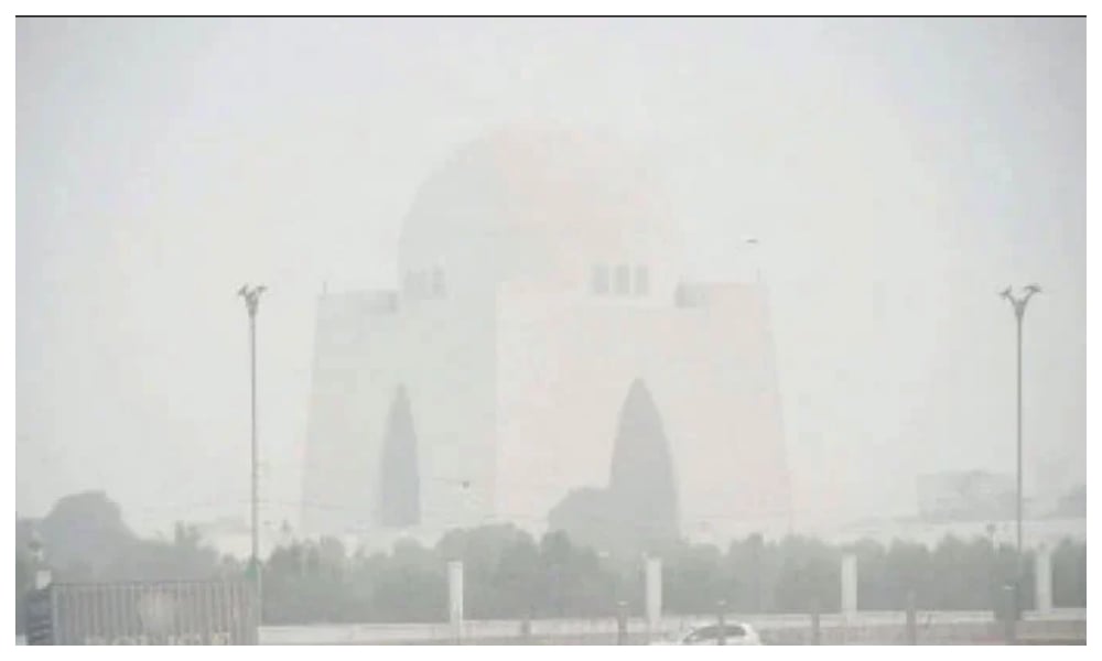 شہر قائد میں دھند کا راج، حد نگاہ 5 کلو میٹر تک محدود