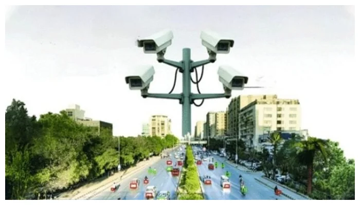 کراچی میں ای چالان؛ 25 روز کے دوران 68 کروڑ 75 لاکھ سے زائد جرمانہ عائد