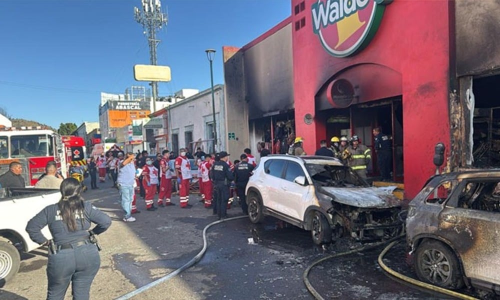 میکسیکو: سپر اسٹور میں دھماکے کے بعد خوفناک آگ، 23 افراد جھلس کر جاں بحق