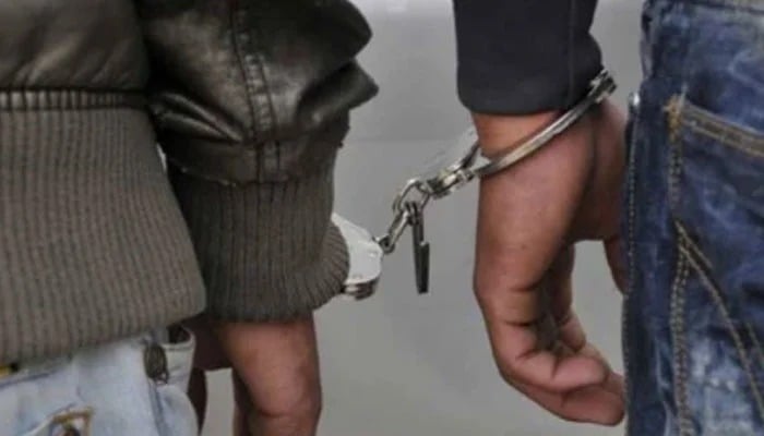 شہر قائد دوبارہ بھتہ خوروں کے نرغے میں، لیاری گینگ کے تین کارندے گرفتار