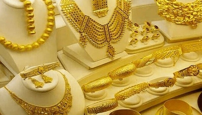 سونے کی قیمت میں پھر بڑی کمی؛ فی تولہ سونا کتنے کا ہوگیا؟