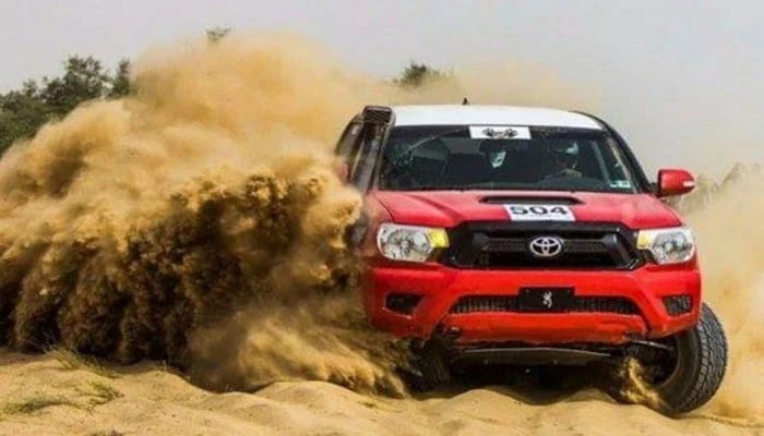 دسویں تھل جیپ ریلی کا آغاز، ملک بھر سے ریسرز مظفرگڑھ پہنچ گئے