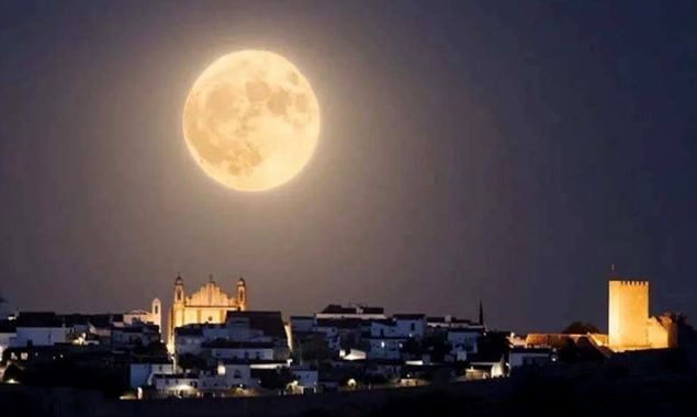 آج پاکستان سمیت دنیا بھر میں ’’سپر مون‘‘ کا خوبصورت نظارہ دیکھا جاسکے گا