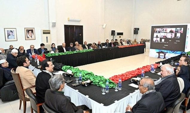 پی پی ارکان کے 27ویں آئینی ترمیم پر تحفظات، حکومت سے اتحاد ختم کرنے کا مشورہ