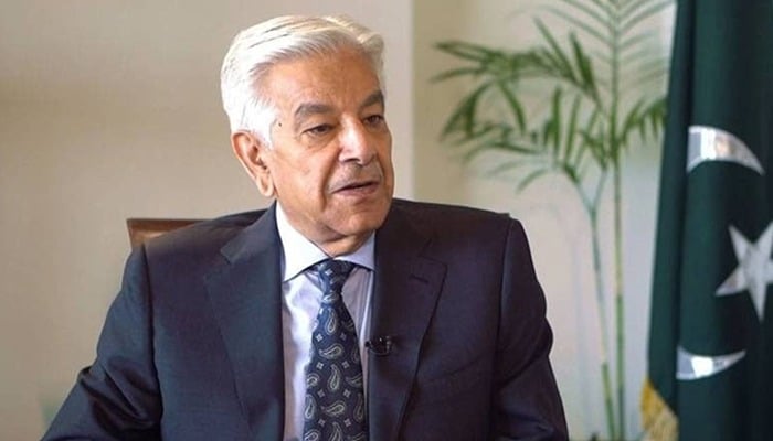 مذاکرات ناکام ہوئے تو واحد آپشن فوجی آپریشن ہوگا، وزیردفاع خواجہ آصف