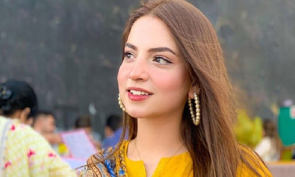 دنانیر مبین کے بچپن کی ویڈیو وائرل؛ سوشل میڈیا پر دلچسپ تبصرے