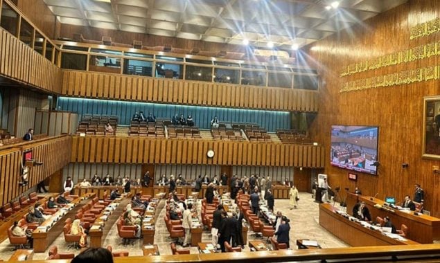 27ویں آئینی ترمیم کا نیا مسودہ آج سینیٹ سے منظور ہونے کا امکان
