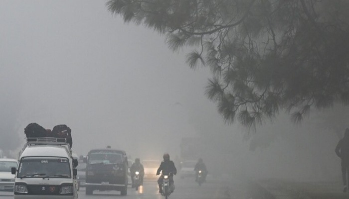 شہر قائد میں موسم سرما کی آمد، صبح دھند، راتیں خنک، دن بدستور گرم