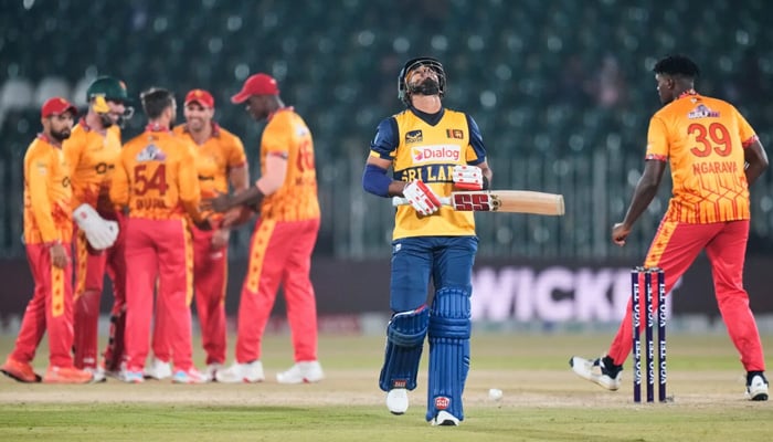 ٹرائی نیشن سیریز؛ زمبابوے نے سری لنکا کو 67 رنز سے شکست دے دی