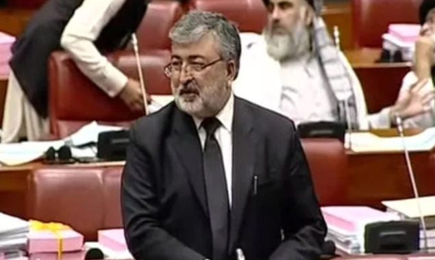 جے یو آئی نے 27 ویں آئینی ترمیم کے حق میں ووٹ نہ دینے کا فیصلہ کرلیا