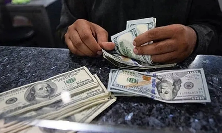 انٹر بینک میں ڈالر سستا ہوگیا