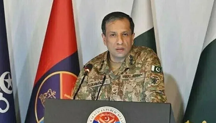 ہم حق پر ہیں، دشمنوں کے آگے نہیں جھکیں گے، ڈی جی آئی ایس پی آر